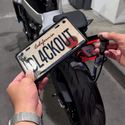 Official Blackout™ Capa de Placa - USA/Canada Motorcycle